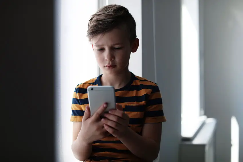 Quelles applications pour protéger son enfant sur iPhone